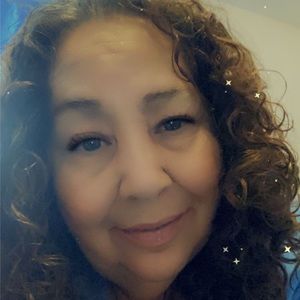 Meet your Posher, Manuela